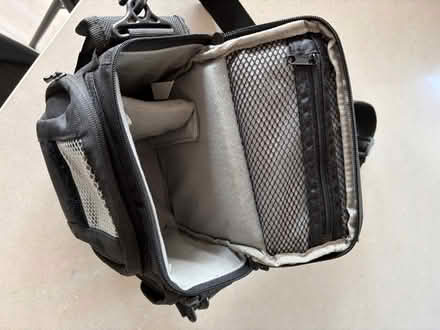 Photo of free Photographers shoulder bag (Ashton TR13) #2