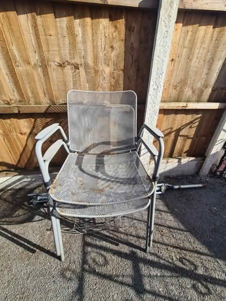 Photo of free Garden furniture (Great Sutton CH66) #3