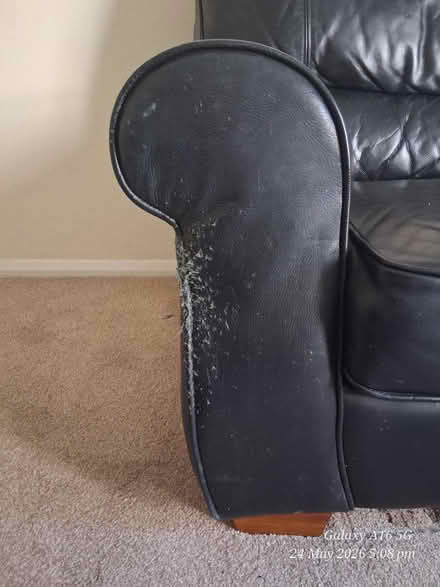 Photo of free 3+2 seater sofa (Woodford Green IG8) #3