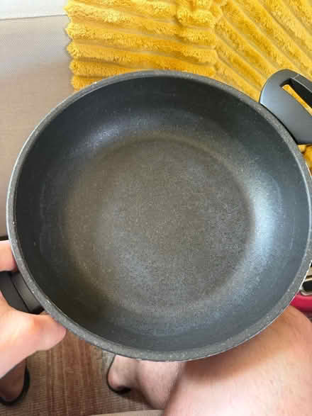 Photo of free Pan with lid (SE1 3LD) #2
