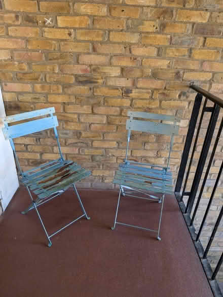 Photo of free Garden / balcony chairs (OX4 Cowley) #1