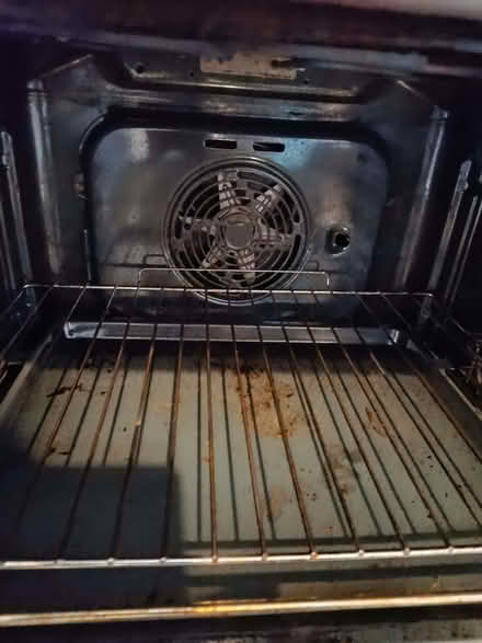 Photo of free Fitted oven, undercounter (Woodlesford LS26) #2