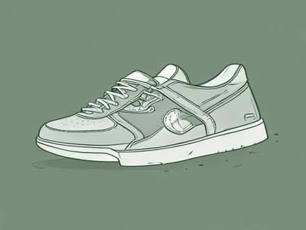 Photo of Size 4 trainers (Weston BA1) #1