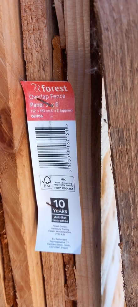 Photo of free 2 5 x 6 fence panels and a pallet (Foxbar PA2) #1