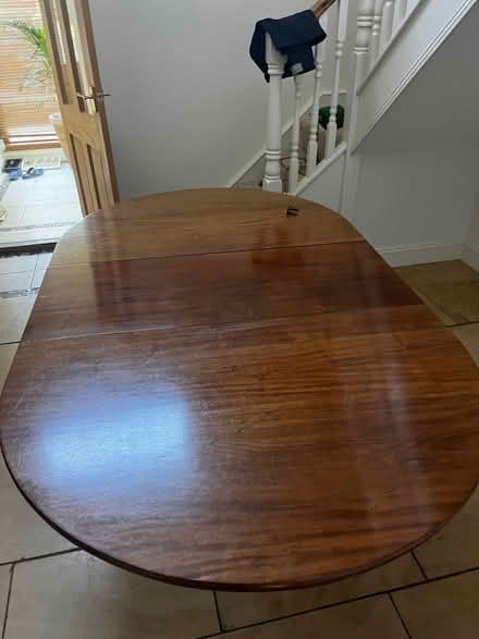 Photo of free Beautiful Extendable Dining Table (Hawkeridge BA13) #3