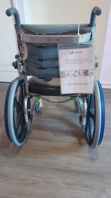 Photo of free Wheelchair Shower (Grove Park/Bromley BR1 5JN) #2
