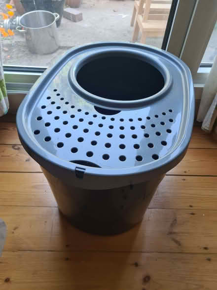 Photo of free Jump in litterbox (Headington OX3) #1