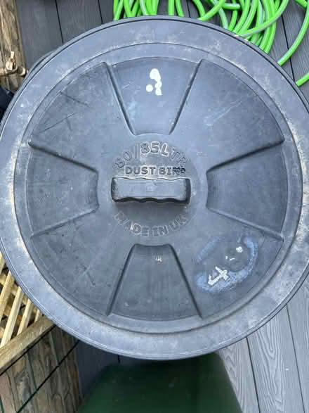 Photo of free Dustbin (Fulham Palace Rd W6) #2