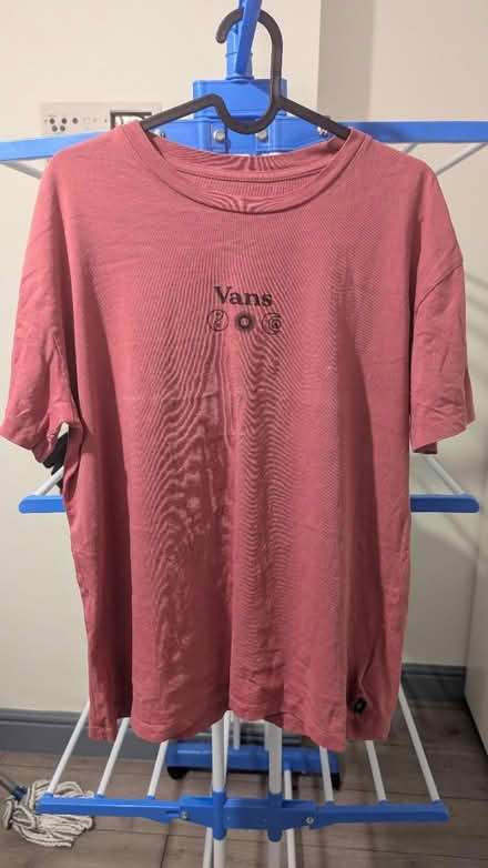 Photo of free T shirt #2 (SE25 4HT) #1