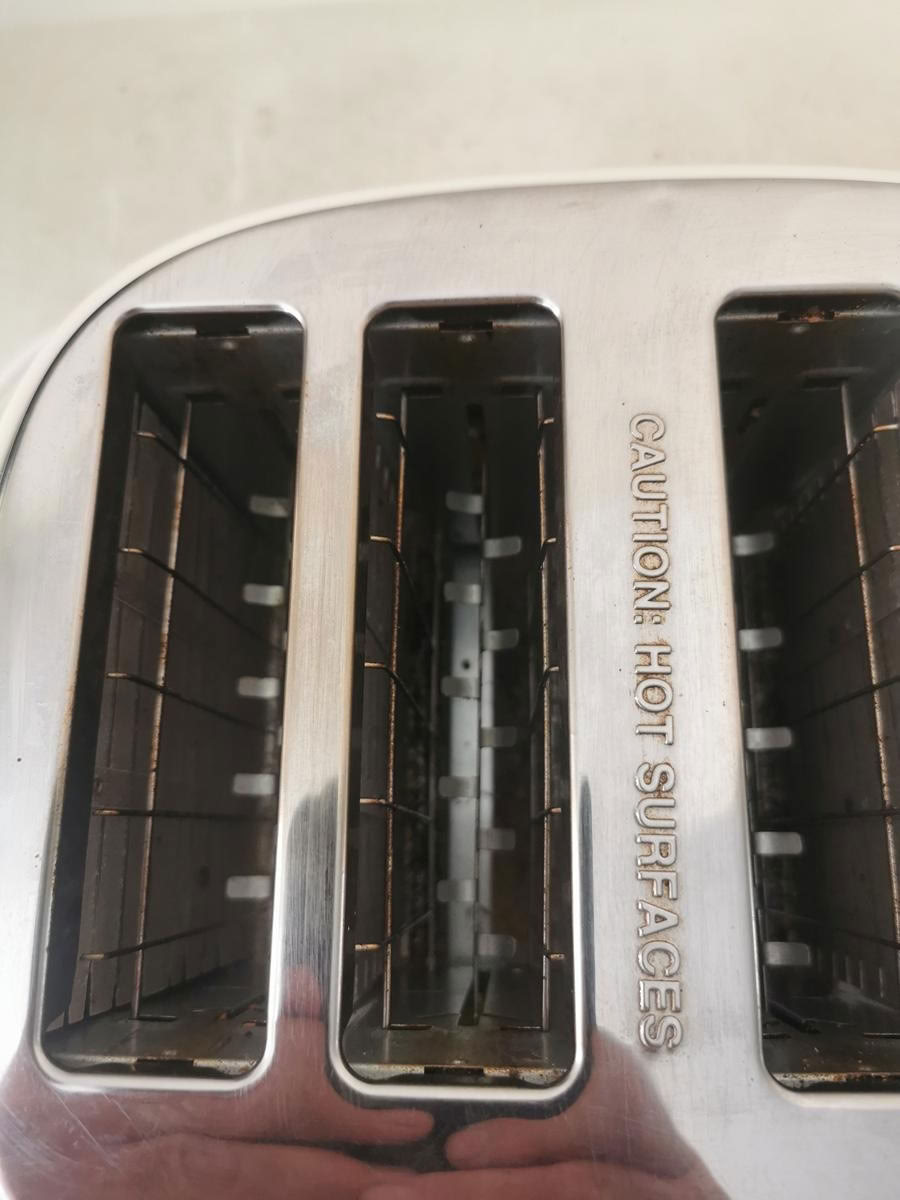 Free: Toaster (Parkstone BH14) - Poole Freegle