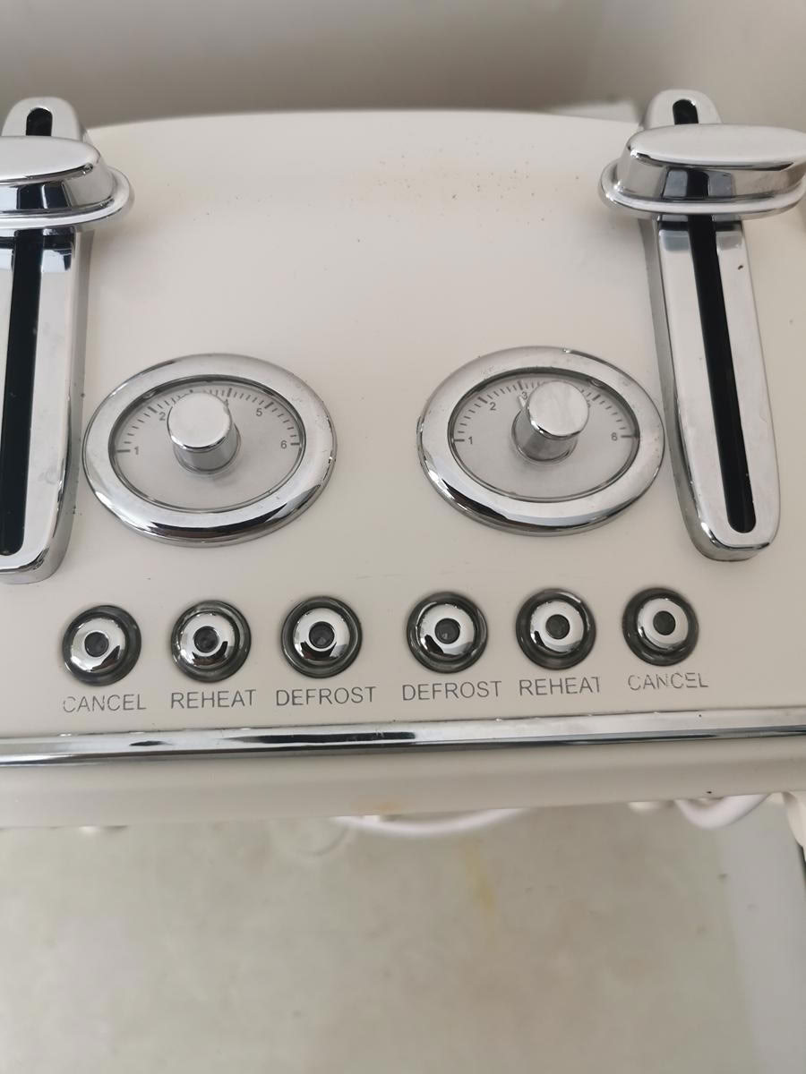 Free: Toaster (Parkstone BH14) - Poole Freegle