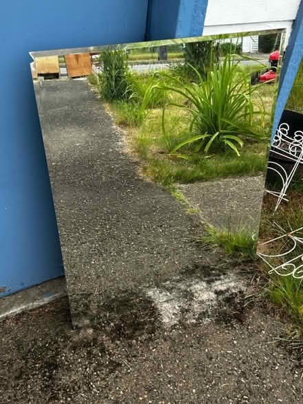 Photo of free mirror (SE Auburn) #1