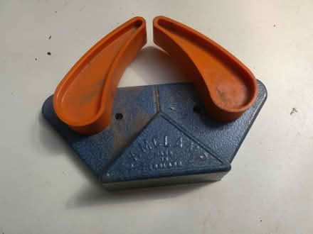 Photo of free jig for cutting wood angles (Whitestake PR4) #1