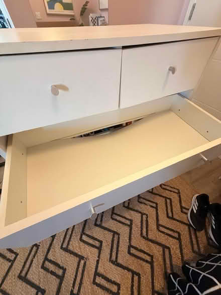 Photo of free white chest of drawers (Anerley SE20) #4