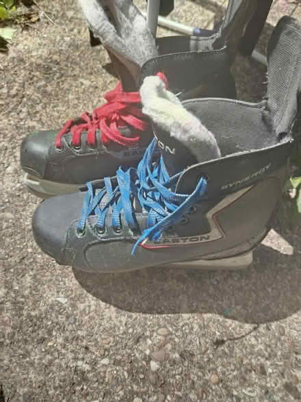 Photo of free Easton EQ20 Ice Skates size 9 (Mapperly NG3) #2