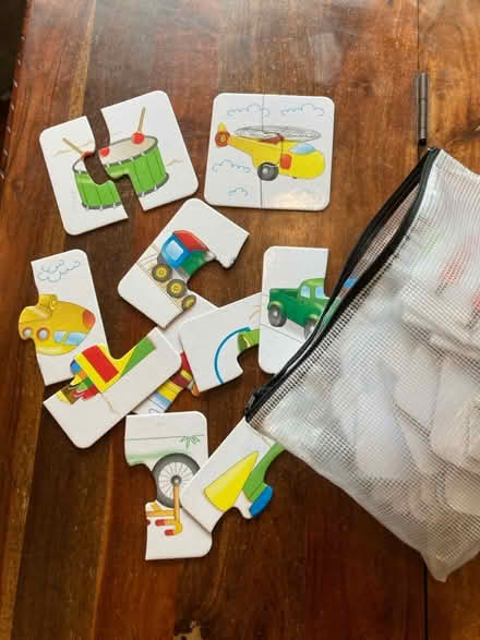 Photo of free Toddler two-piece puzzles (Loh Park in Tarrytown) #1