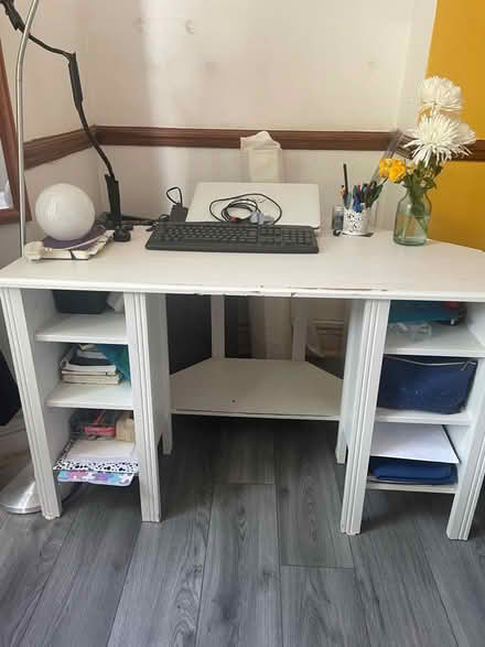 Photo of free Ikea computer desk (Kilburn NW6 7 XP) #1