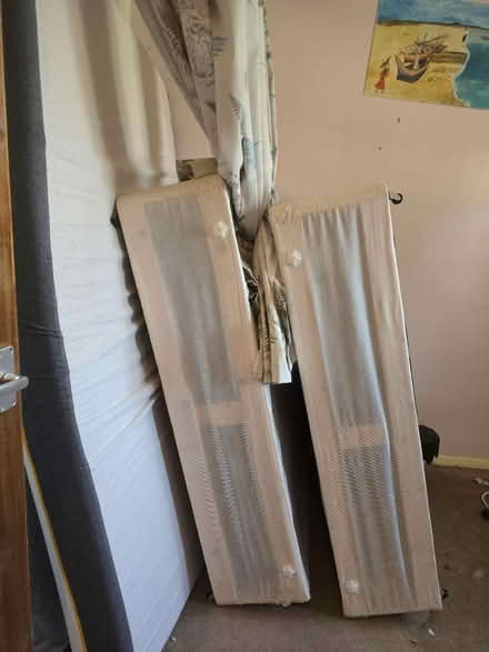 Photo of free King size bed and mattress (Hp2 4ef) #1