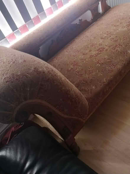 Photo of free Antique Victorian chaise lounge (Hayes) #3