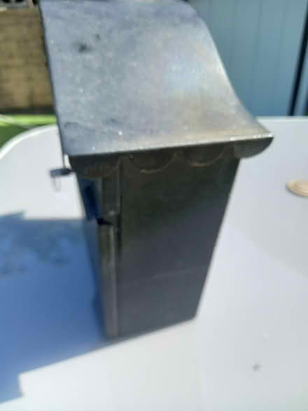 Photo of free Black metal small post box (Sheffield S5 Ecclesfield) #2
