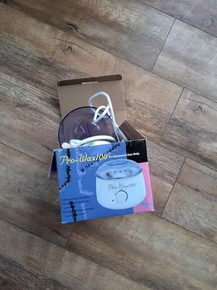 Photo of free Wax warmer (G31) #1