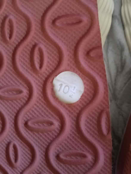 Photo of free White adult flip flops (Napsbury AL2) #3