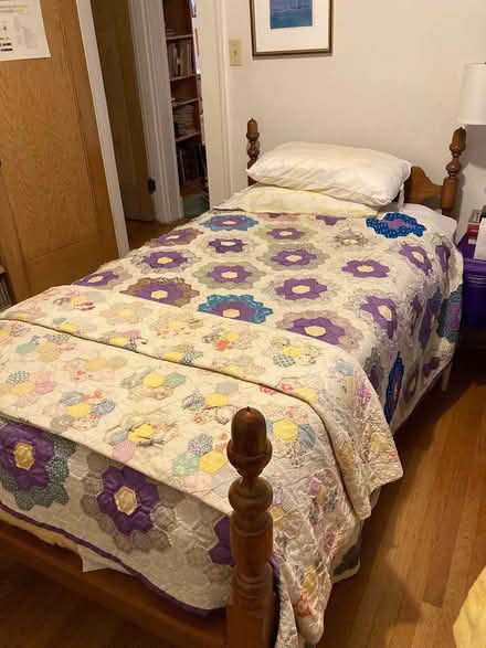 Photo of free 2 twin beds (Mount Baker neighborhood) #2