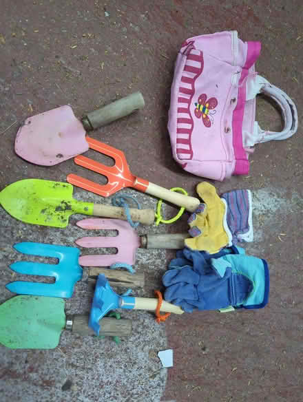 Photo of free Kids garden tools (The Nurserylands TW12) #1