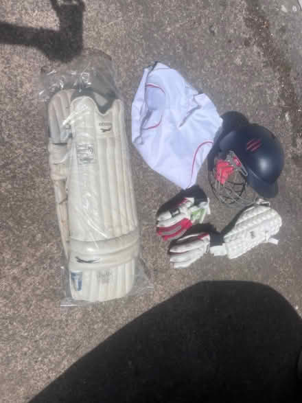 Photo of free Youth cricket gear (WR14 Pickersleigh) #1