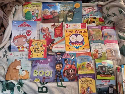 Photo of free Book bag and early reading books (Barton OX3) #2