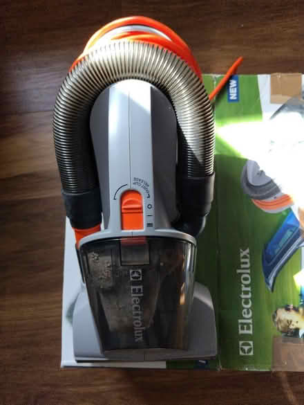 Photo of free Car vacuum cleaner (Tilehurst, Reading) #2