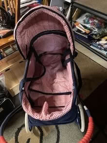 Photo of free Vintage stroller/bassinet (20874) #1