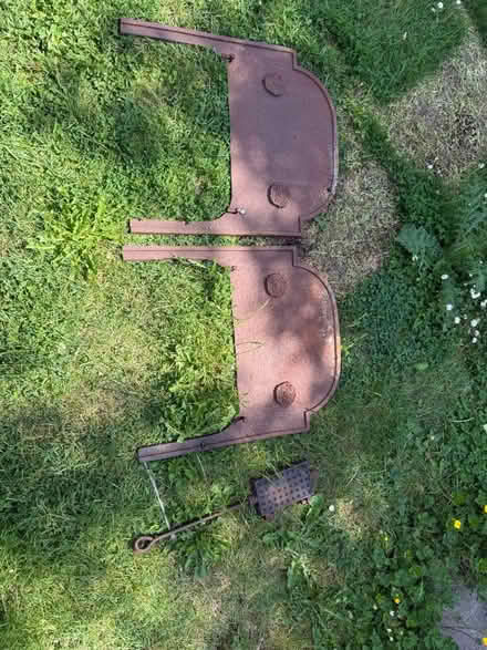 Photo of free Victorian iron fire backs waffle (BN7) #2