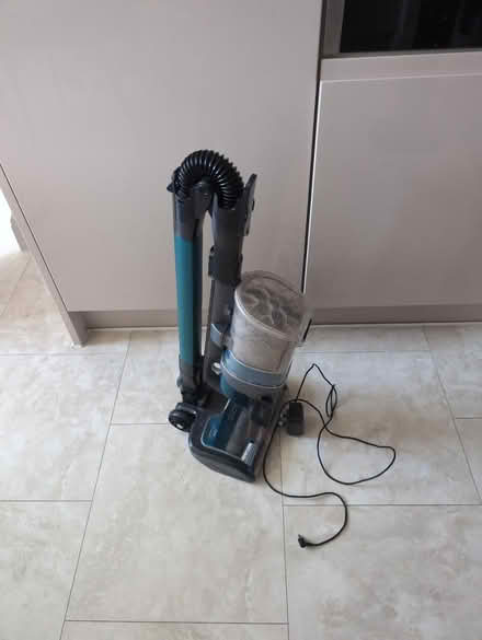 Photo of free Shark vacuum cleaner (HA51NW) #1