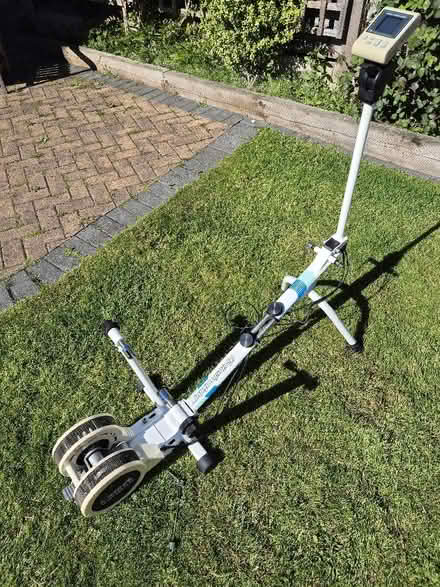 Photo of free CatEye CS-1000 Cyclosimulator Bike Trainer (Ellenbrook M28) #1