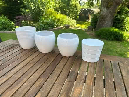 Photo of free 4 white ceramic planters (Wimbledon Park SW19) #1