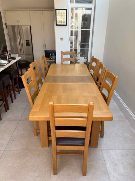 Photo of free Extendable Oak table (SW13) #2