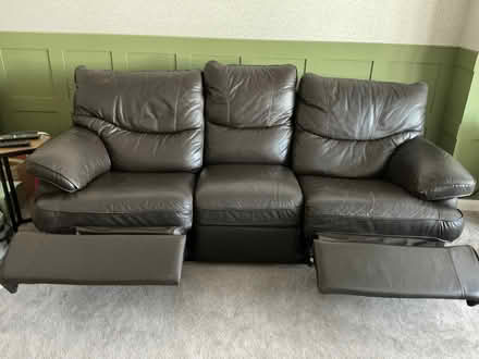 Photo of free 3 Piece Leather Suite (Welling DA7) #1