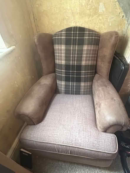Photo of free Sofa and matching chair (Southport PR8) #2