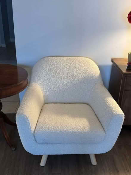 Photo of free Cozy White Teddy Bouclé Accent Chair – Good Condition (Padgate WA1) #4