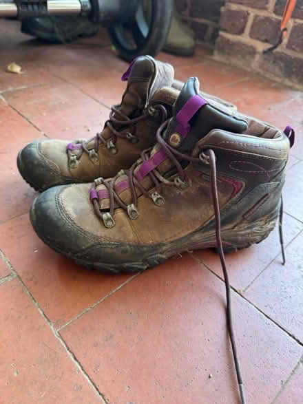 Photo of free Size 5 women's hiking boots (CR2) #1