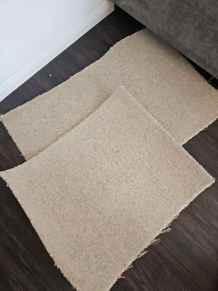 Photo of free Wool carpet off cuts (W5) #1