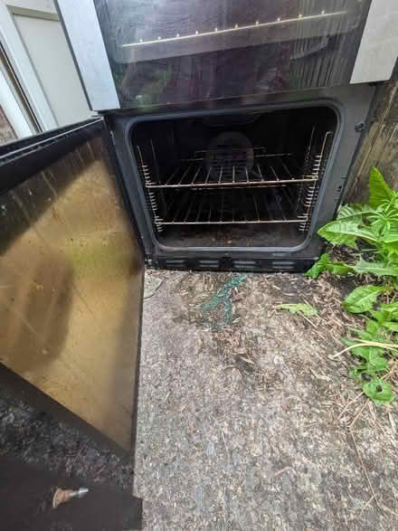 Photo of free Belling electric cooker 60cm - spares or repair (Stocksbridge S36) #4