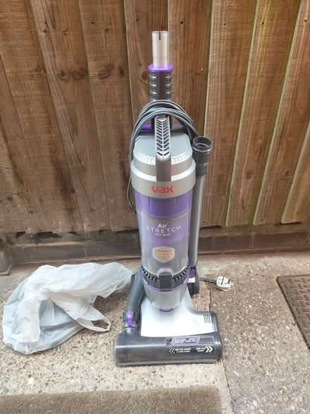 Photo of free Vax vacuum cleaner (California DE22) #1