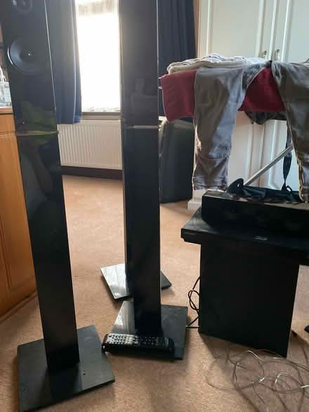 Photo of free Samsung Blu-ray player (ST6 Tuntstall…Stoke On Trent) #3