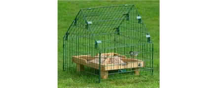 Photo of Ground Bird Feeder Cage (Bracknell RG12) #1
