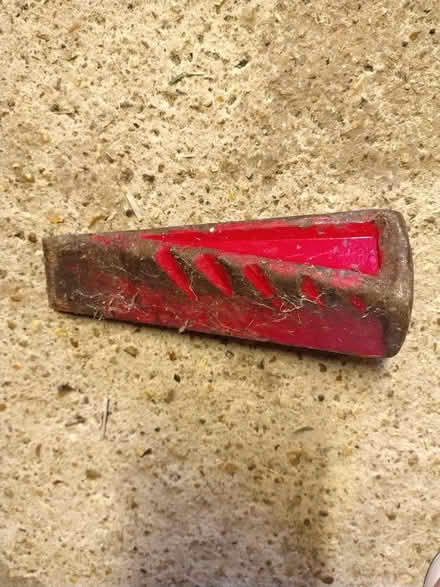 Photo of free Log splitter (Shinfield RG2) #1