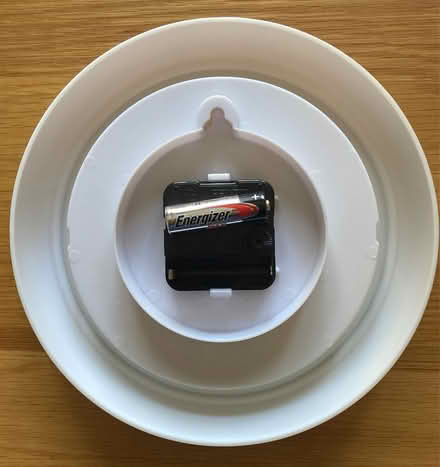 Photo of free Battery operated clock (Banstead, near High Street) #2