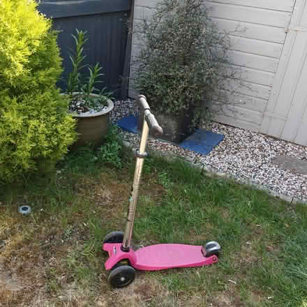 Photo of free Kids scooter (West Cheshunt EN7) #1