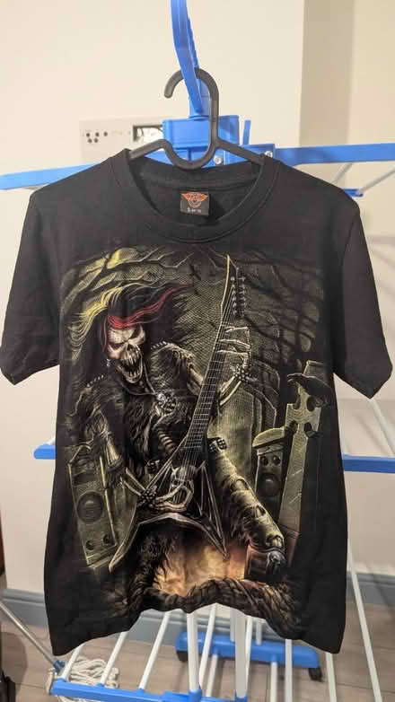 Photo of free T shirt (SE25 4HT) #1